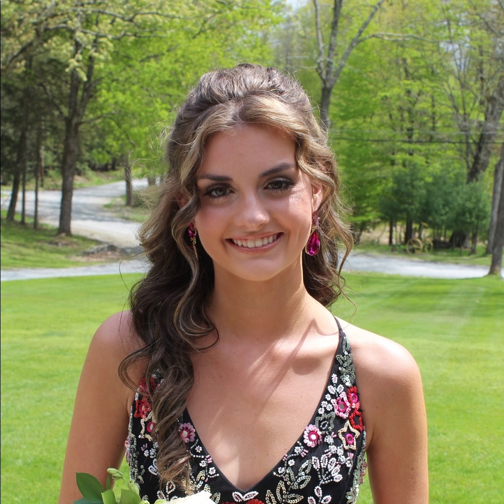 Meet your Posher, Ellie